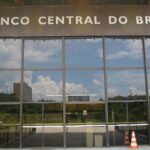Preso suspeito de hackear empresa.