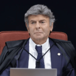 “Vou me reservar o direito de voltar a elas”, diz Fux ao contrapor Moraes em análise de preliminares