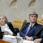 Fux vota para absolver Bolsonaro e os outros réus do crime de organização criminosa